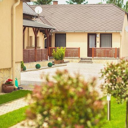 Apartman Szanyi Бюк Экстерьер фото